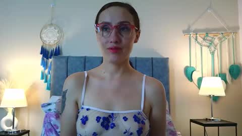 Snapshot of iberianmoonmk chatting on February 12, 2026, 5:52 pm Iberian Moon online show from February 12, 2026, 5:52 pm