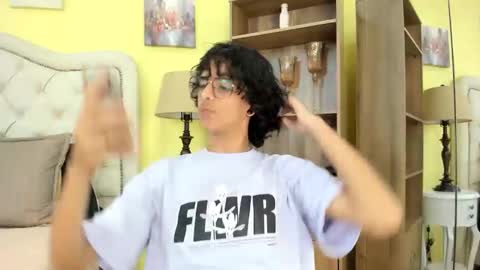 ibratxandy online show from December 22, 2025, 7:11 pm