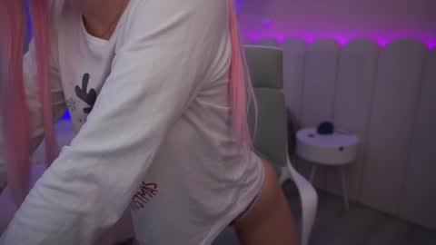 Snapshot of ice_kitty chatting on December 12, 2024, 5:31 am ice_kitty online show from December 12, 2024, 5:31 am