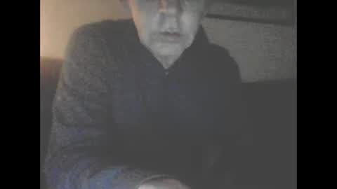 Snapshot of icemandude chatting on October 18, 2025, 9:15 pm icemandude online show from October 18, 2025, 9:15 pm