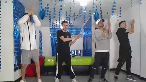 THOMAS AND DAMIAND online show from March 4, 2025, 4:41 pm