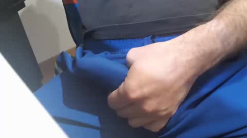 icky_thumps online show from December 14, 2024, 5:29 am