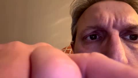 icums4u online show from April 21, 2026, 9:39 pm