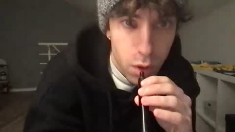 Snapshot of icyninesix chatting on December 15, 2024, 9:53 pm icyninesix online show from December 15, 2024, 9:53 pm