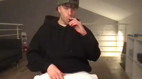 Snapshot of icyninesix chatting on December 19, 2024, 9:49 pm icyninesix online show from December 19, 2024, 9:49 pm