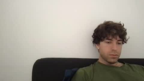 icyninesix online show from November 28, 2025, 2:47 am