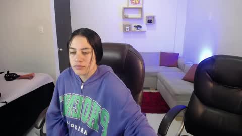 Icy online show from January 18, 2025, 11:54 am