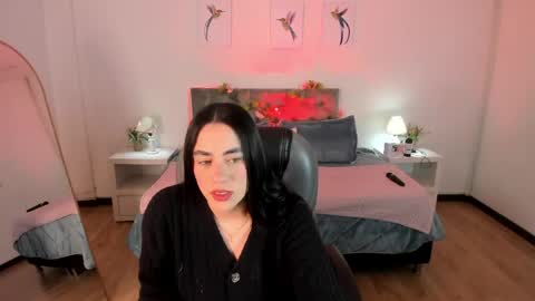 Snapshot of icysweetcam chatting on May 12, 2026, 10:45 am Icy online show from May 12, 2026, 10:45 am
