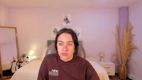 Snapshot of icysweetcam chatting on June 12, 2026, 11:53 am Icy online show from June 12, 2026, 11:53 am