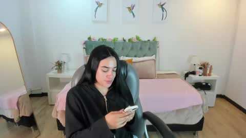 Snapshot of icysweetcam chatting on July 18, 2026, 11:47 am Icy online show from July 18, 2026, 11:47 am