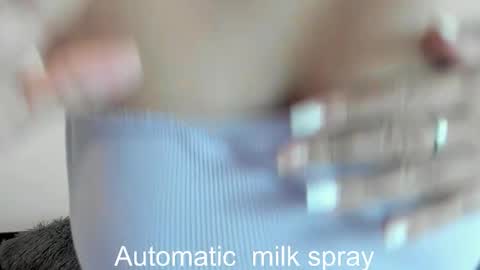 Snapshot of idarazanin24 chatting on February 22, 2026, 8:02 am Idara Zanin online show from February 22, 2026, 8:02 am