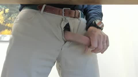 idfunguy2023 online show from February 25, 2025, 12:58 am