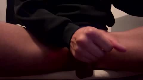 idktwizzy online show from November 10, 2025, 9:19 am