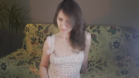 Snapshot of ifyouleave chatting on January 9, 2025, 5:00 pm Belle online show from January 9, 2025, 5:00 pm