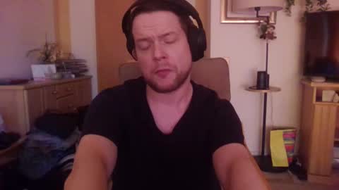 Snapshot of igaveyoupower chatting on February 27, 2025, 10:04 am igaveyoupower online show from February 27, 2025, 10:04 am