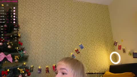 Emmy  help me reach 100 thumbs up online show from December 30, 2024, 8:15 pm