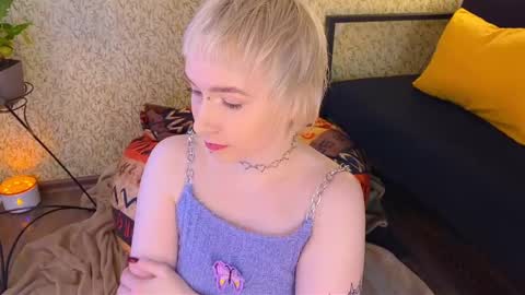 Emmy  help me reach 100 thumbs up online show from March 2, 2025, 12:11 pm