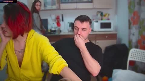 Julia and Mira online show from December 11, 2024, 5:37 pm