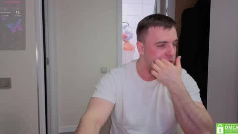 Julia and Mira online show from April 12, 2026, 6:35 pm