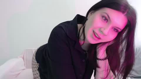 Vella online show from September 29, 2025, 9:58 am