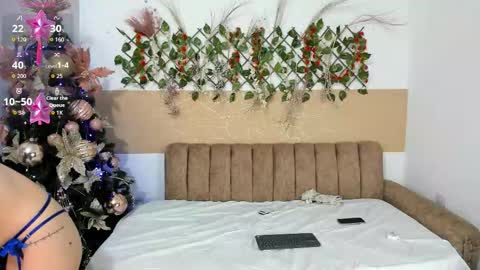 iisabella11 online show from December 19, 2025, 6:20 am