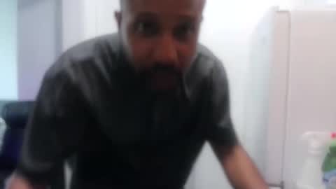 Snapshot of ikebbcdaddy chatting on December 5, 2024, 11:40 pm IkebbcDaddy online show from December 5, 2024, 11:40 pm