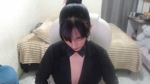 Ilaira  online show from April 10, 2026, 8:24 pm