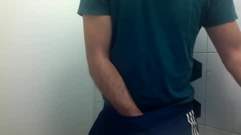 Snapshot of ilcaponero chatting on April 14, 2026, 11:44 pm ilcaponero online show from April 14, 2026, 11:44 pm