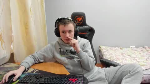 iliaskris online show from December 2, 2025, 5:02 am