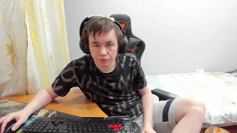 Snapshot of iliaskrislove chatting on February 9, 2026, 12:58 am iliaskris online show from February 9, 2026, 12:58 am