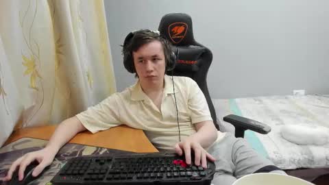 Snapshot of iliaskrislove chatting on February 21, 2026, 12:33 am iliaskris online show from February 21, 2026, 12:33 am