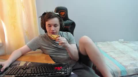 Snapshot of iliaskrislove chatting on March 2, 2026, 10:33 am iliaskris online show from March 2, 2026, 10:33 am