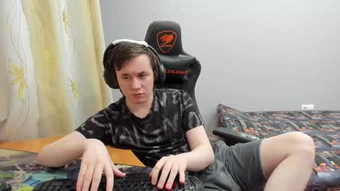 Snapshot of iliaskrislove chatting on March 17, 2026, 12:37 am iliaskris online show from March 17, 2026, 12:37 am