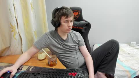 Snapshot of iliaskrislove chatting on March 23, 2026, 12:47 am iliaskris online show from March 23, 2026, 12:47 am