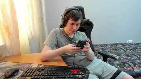 Snapshot of iliaskrislove chatting on March 28, 2026, 8:36 am iliaskris online show from March 28, 2026, 8:36 am