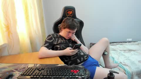 Snapshot of iliaskrislove chatting on April 2, 2026, 5:16 am iliaskris online show from April 2, 2026, 5:16 am