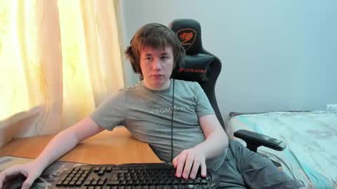 Snapshot of iliaskrislove chatting on April 13, 2026, 10:21 am iliaskris online show from April 13, 2026, 10:21 am