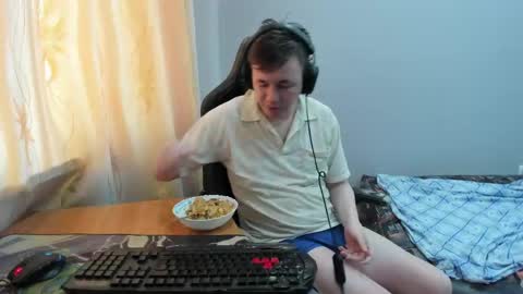 iliaskris online show from May 5, 2026, 2:52 am