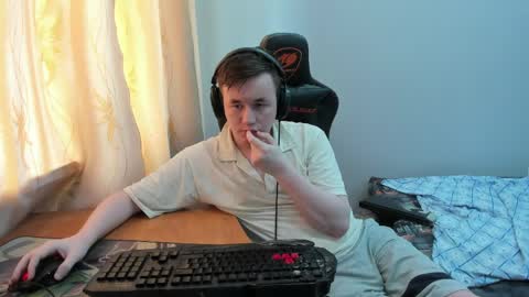 iliaskris online show from May 9, 2026, 9:47 am