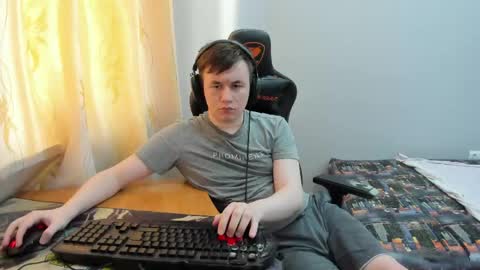 iliaskris online show from May 15, 2026, 11:23 pm