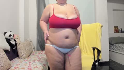 Snapshot of ilikefacial chatting on December 3, 2024, 6:17 pm Bamby online show from December 3, 2024, 6:17 pm
