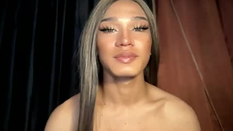 QUEEN KATH online show from February 10, 2026, 4:38 am