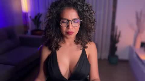 Snapshot of illaroom chatting on February 9, 2025, 3:11 am Kloe online show from February 9, 2025, 3:11 am