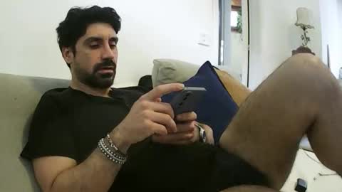 ilmangj90 online show from April 13, 2026, 9:26 am