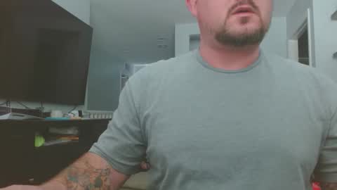 Letsgogetit online show from January 5, 2026, 5:27 pm