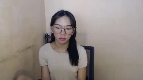 Snapshot of iloveyou28xx chatting on April 15, 2026, 4:25 pm CALL ME JEN YOUR SWEET GIRL 3 online show from April 15, 2026, 4:25 pm