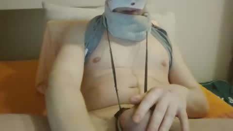 iluvhottenns online show from February 22, 2025, 7:01 am