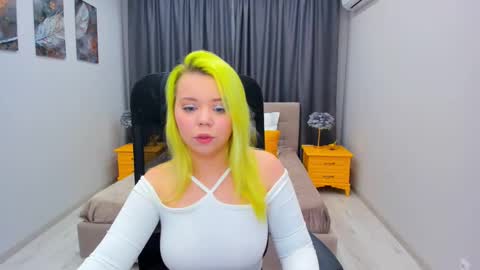 Roxy online show from February 23, 2025, 5:39 pm