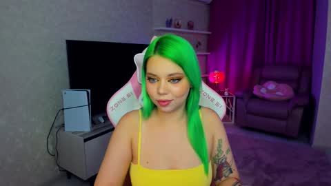 Snapshot of im__youre_sunshine chatting on February 2, 2026, 7:12 pm Roxy online show from February 2, 2026, 7:12 pm