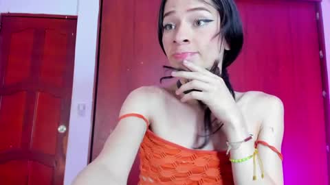 Snapshot of im_brittany_333 chatting on April 26, 2026, 5:49 am im_brittany_333 online show from April 26, 2026, 5:49 am
